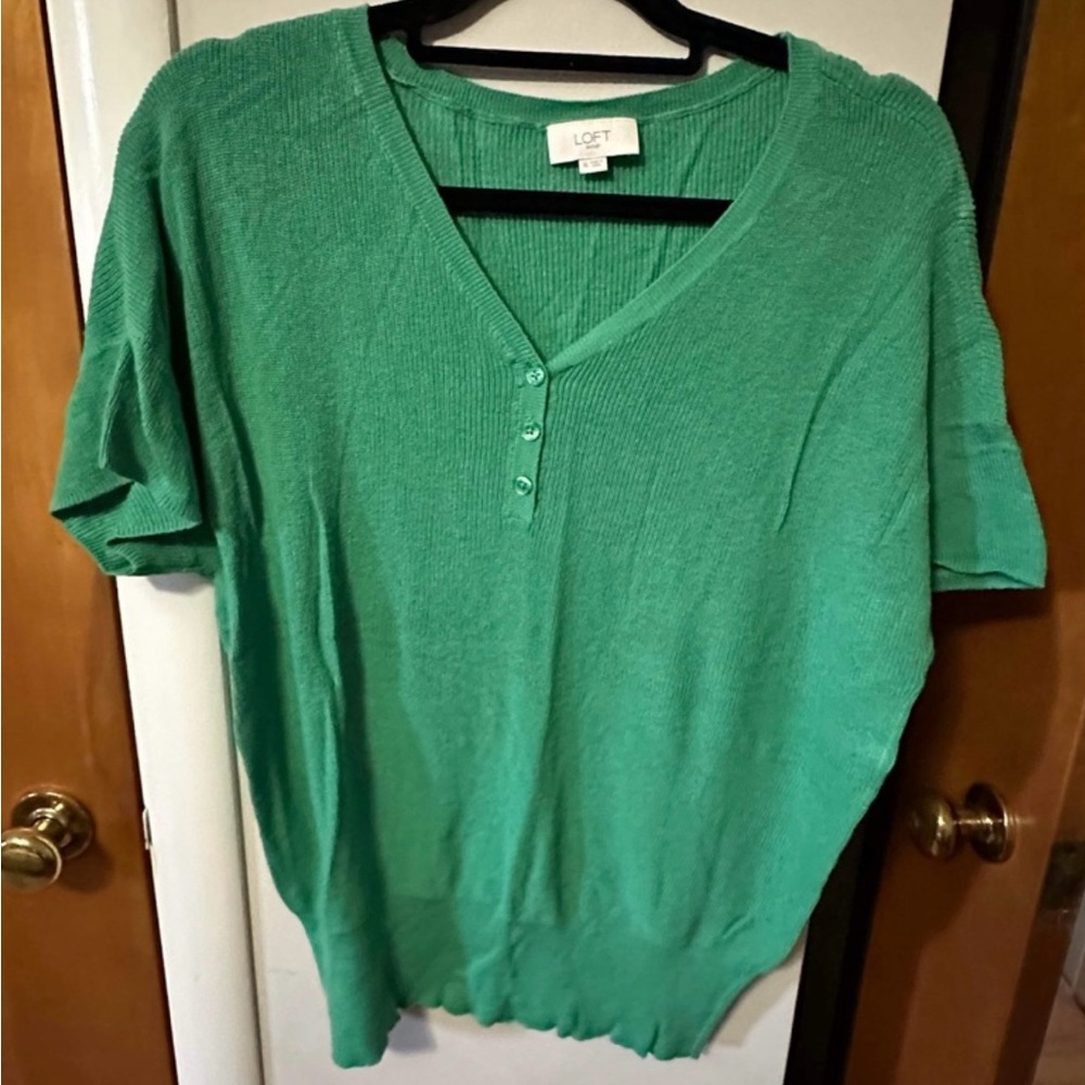 Multiple Ann Taylor Loft and La Mer Luxe Women’s Tops.